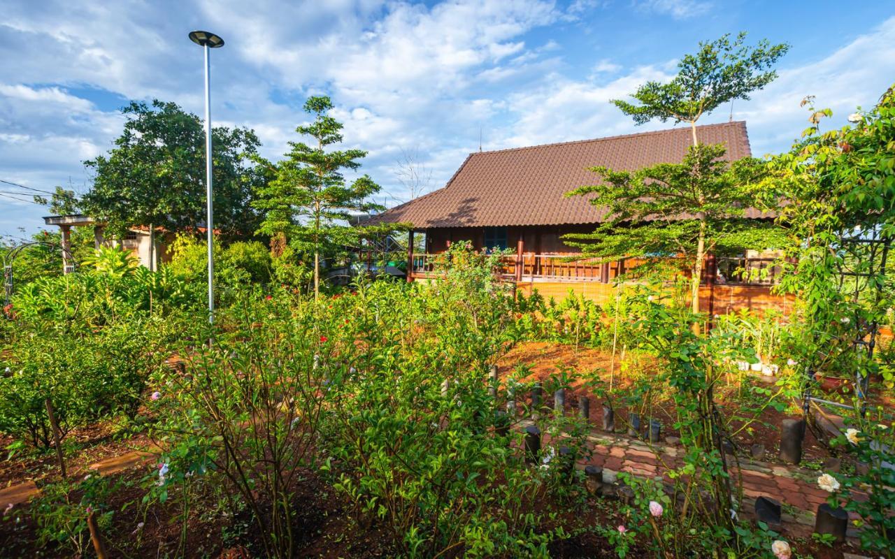 Phuong Nam Gia Trang Farmstay Gia Nghĩa エクステリア 写真