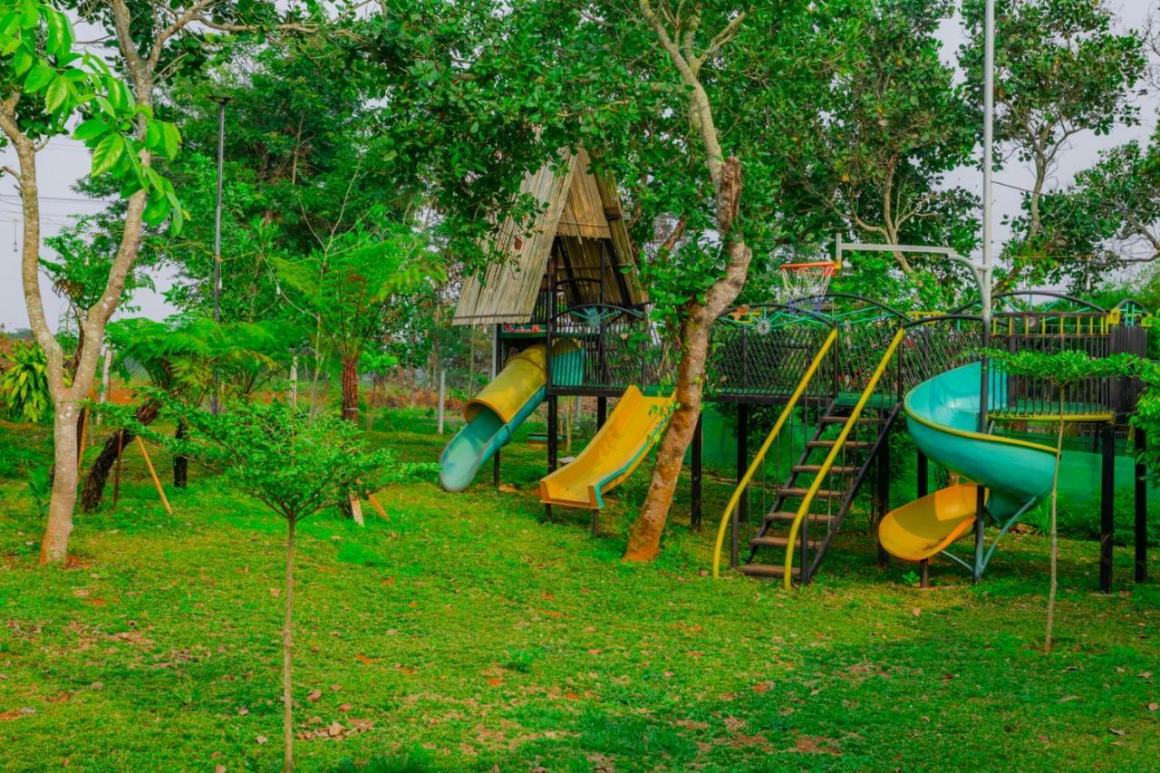 Phuong Nam Gia Trang Farmstay Gia Nghĩa エクステリア 写真